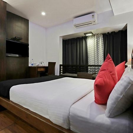 The Elite Royale Aparthotel Bangalore Exterior photo