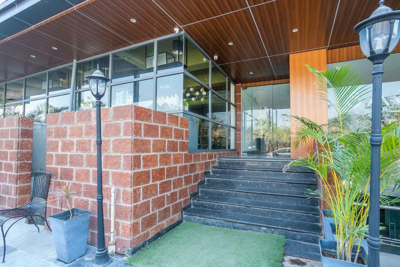 The Elite Royale Aparthotel Bangalore Exterior photo