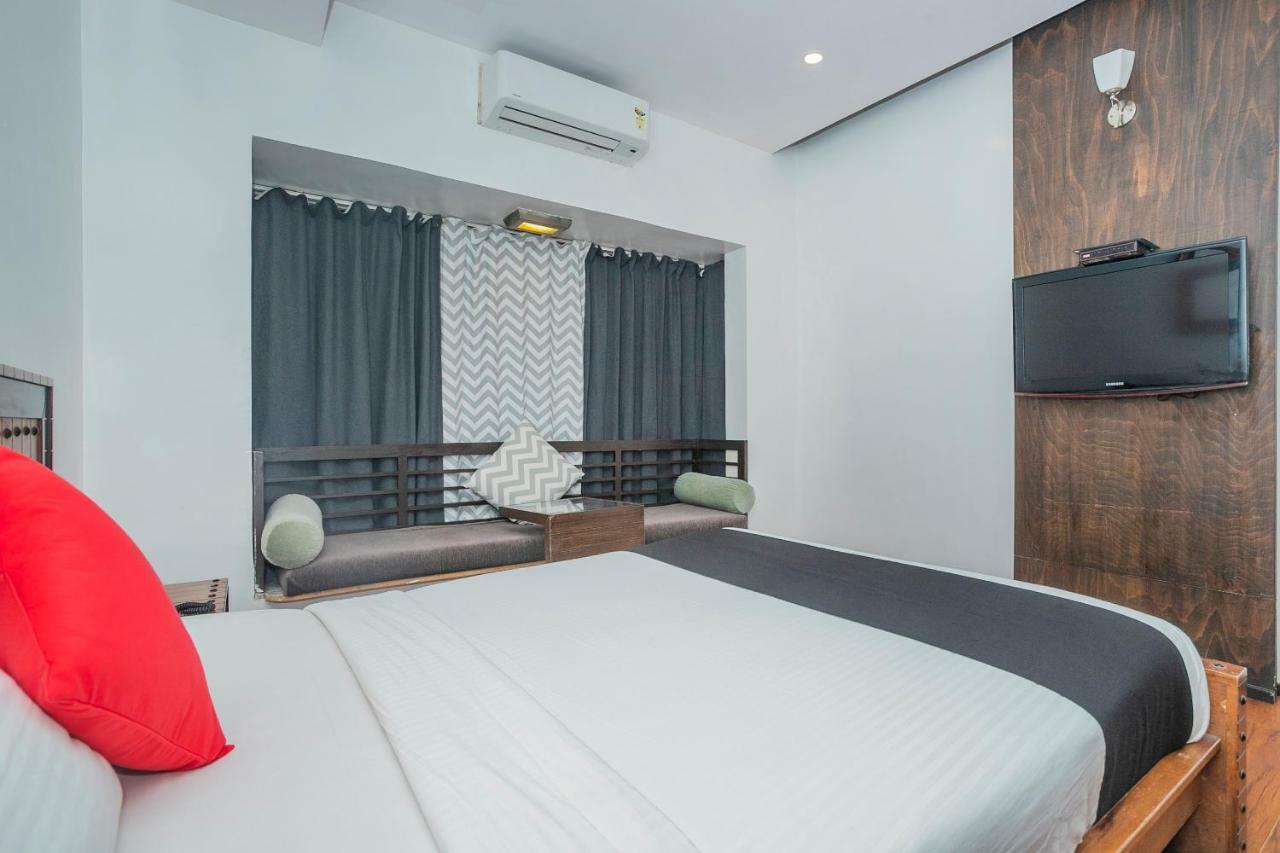 The Elite Royale Aparthotel Bangalore Exterior photo
