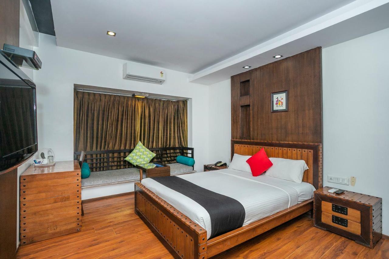 The Elite Royale Aparthotel Bangalore Exterior photo