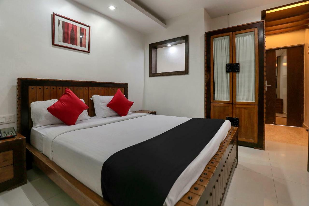 The Elite Royale Aparthotel Bangalore Exterior photo