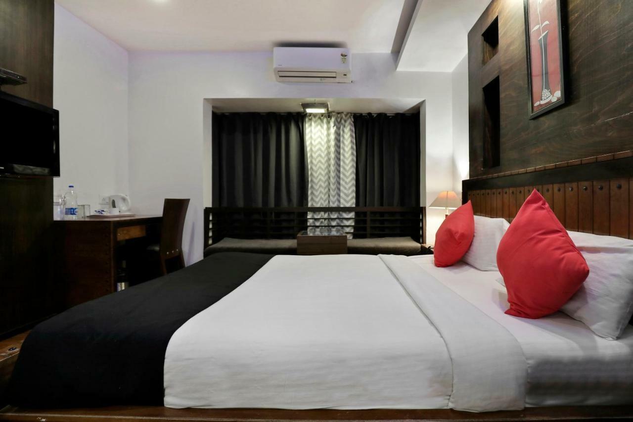 The Elite Royale Aparthotel Bangalore Exterior photo